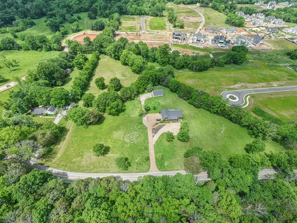 9824 Split Log Rd, Brentwood, TN 37027