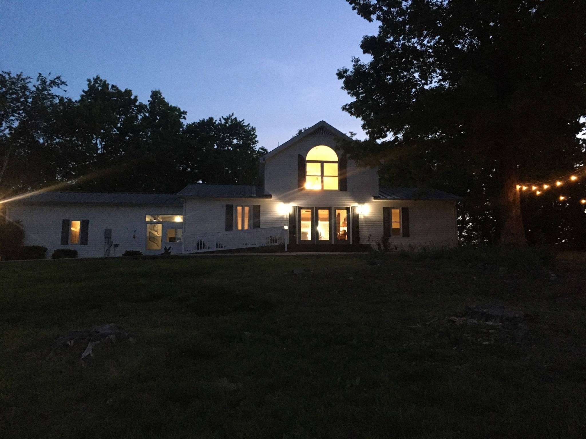 Gainesboro, TN 38562,460 Mate Allen Rd