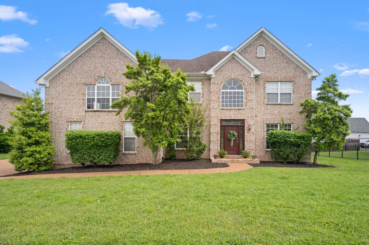 Hendersonville, TN 37075,121 Pilot Knob Ln