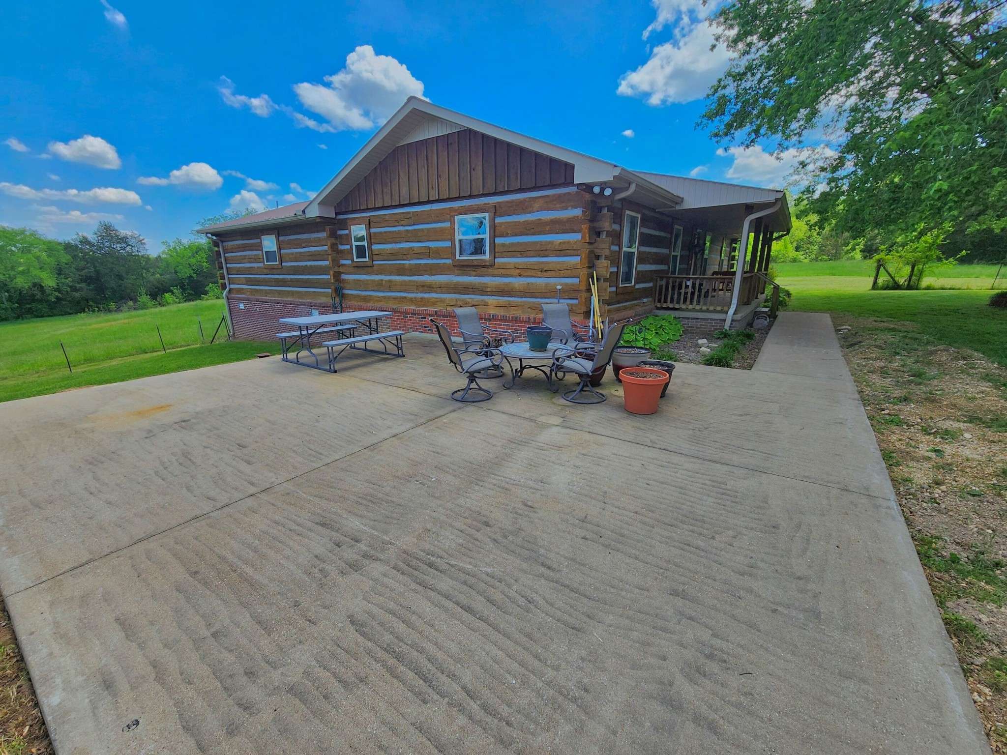 Waynesboro, TN 38485,2444 Waynesboro Hwy