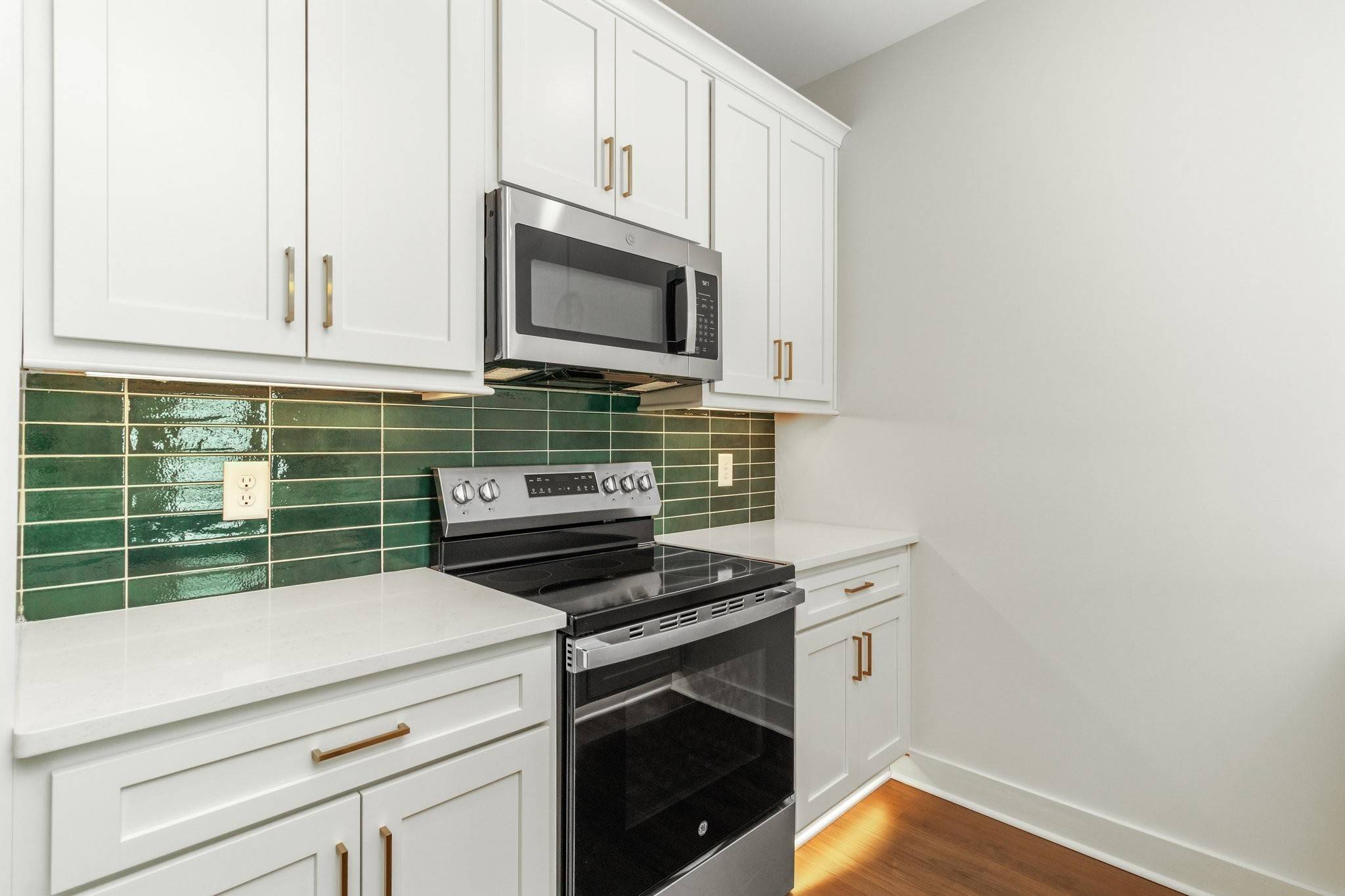 Clarksville, TN 37043,68 Holland Park West