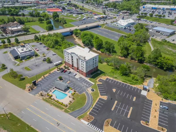Sevierville, TN 37862,1410 Hurley Dr #103