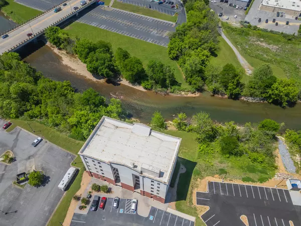 Sevierville, TN 37862,1410 Hurley Dr #103