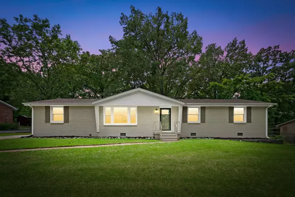 128 Delaware Dr, Clarksville, TN 37042