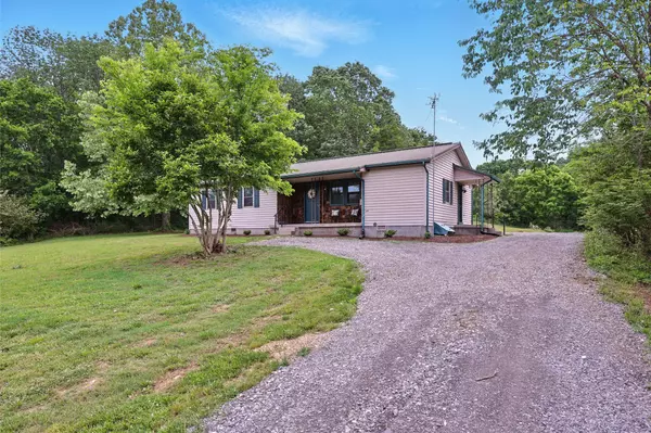 Bethpage, TN 37022,1825 Highway 231 #S