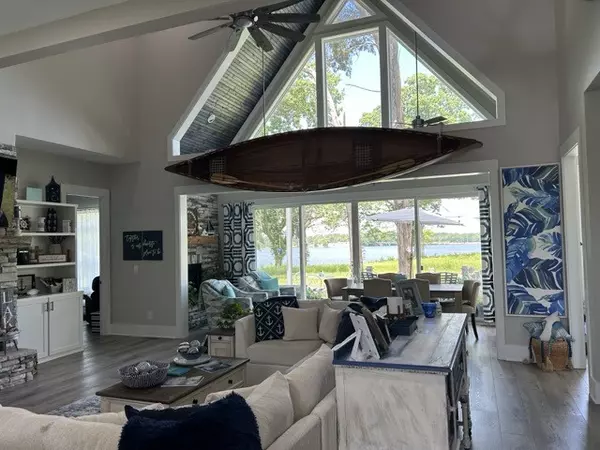 Winchester, TN 37398,235 Hammock Dr