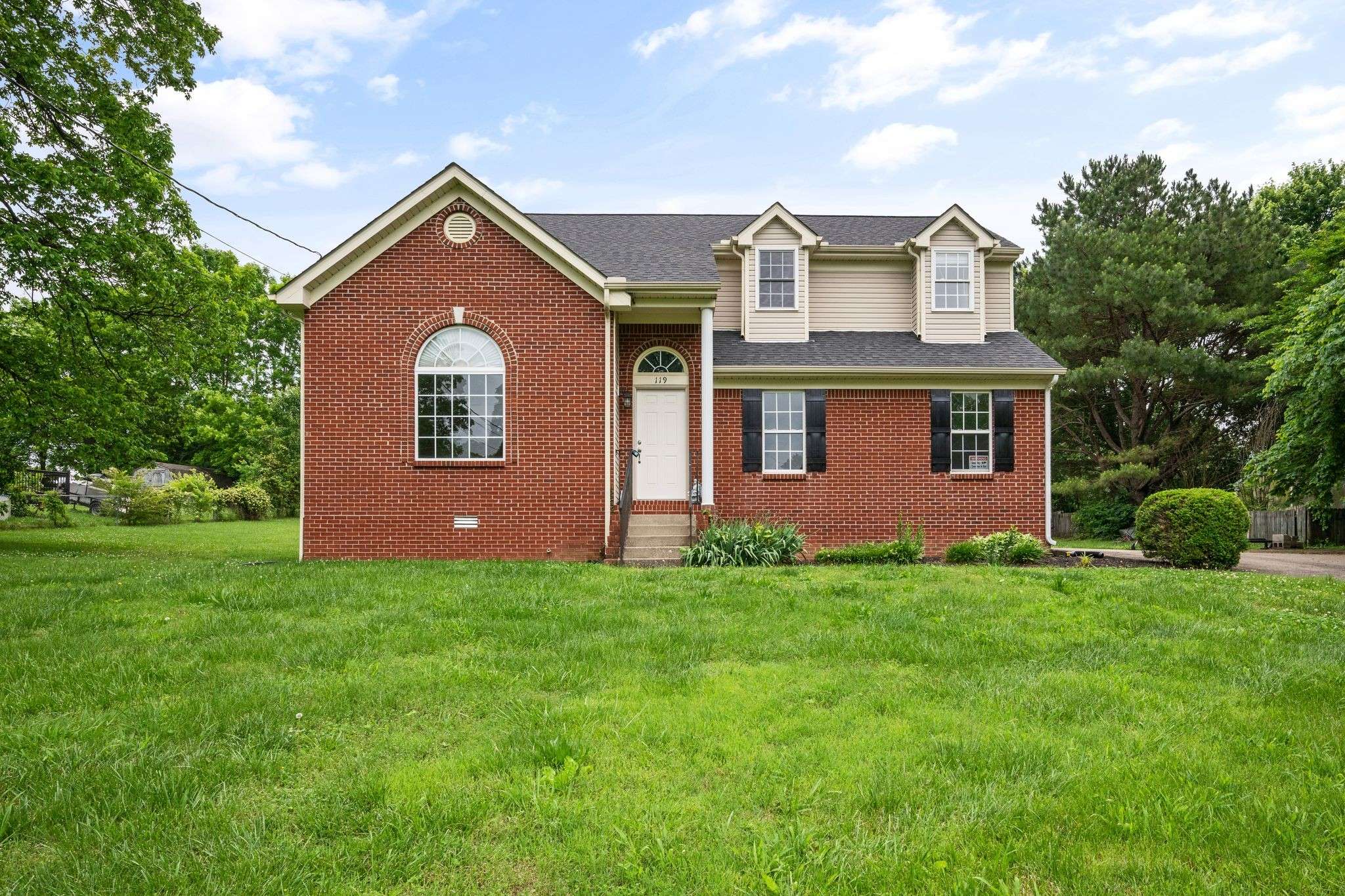 White Bluff, TN 37187,119 Coach Dr