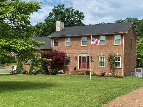 Kingston Springs, TN 37082,415 Ashley Ln