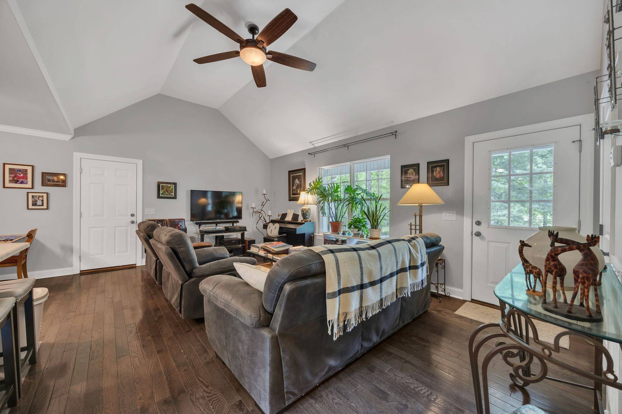 Sewanee, TN 37375,27 Lightning Bug Lane