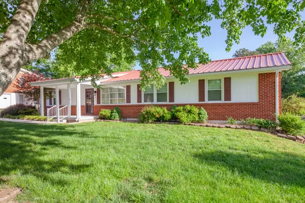 Columbia, TN 38401,206 Crestland Dr