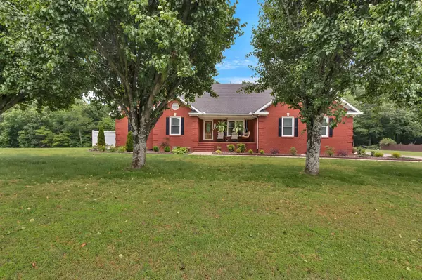 51 Eastridge Rd, Fayetteville, TN 37334