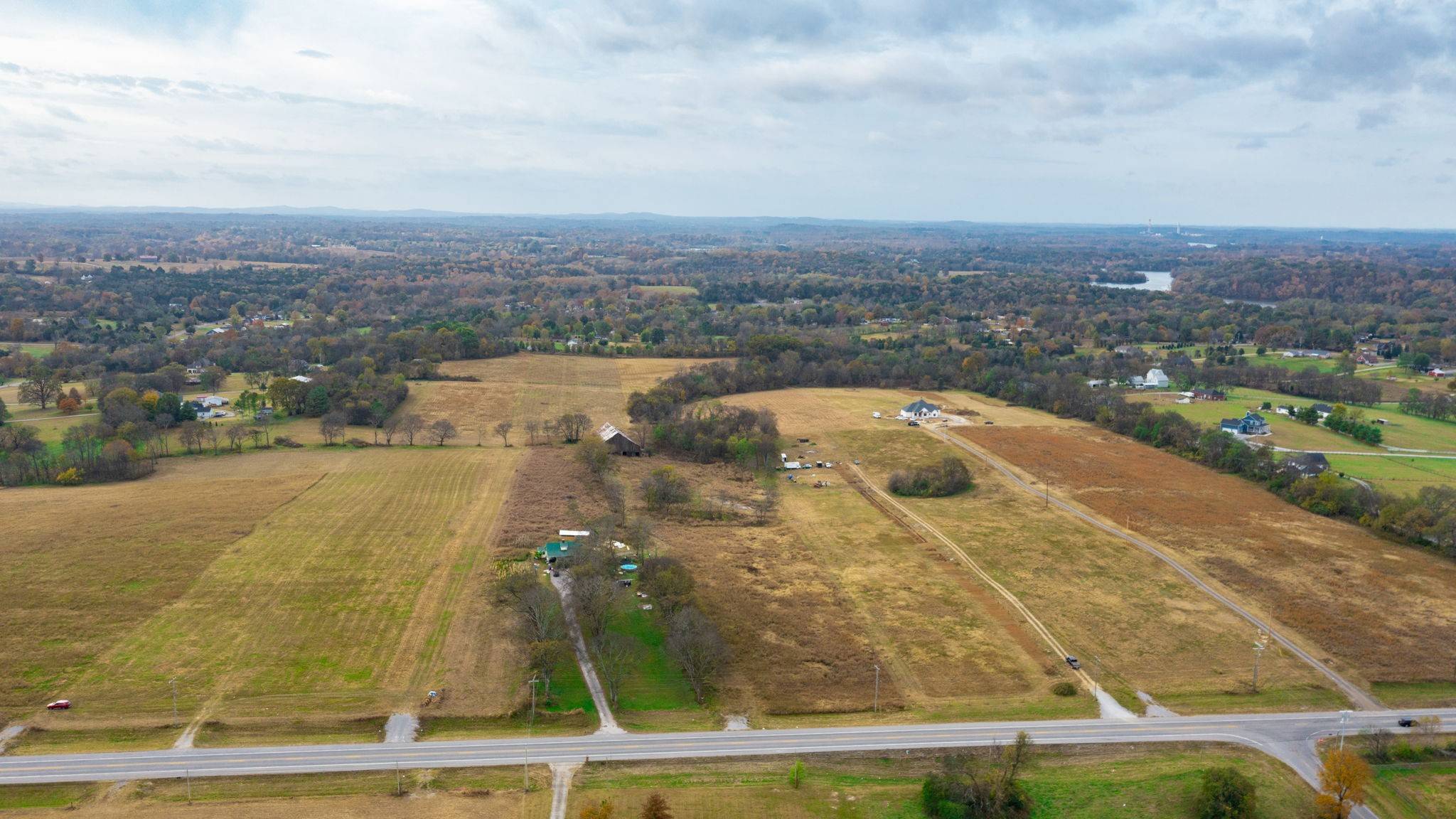 2736 Hartsville Pike, Castalian Springs, TN 37031