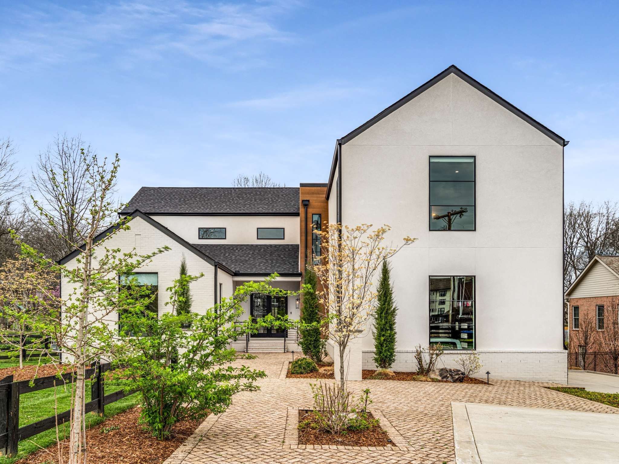 Nashville, TN 37215,3925 Cross Creek Rd