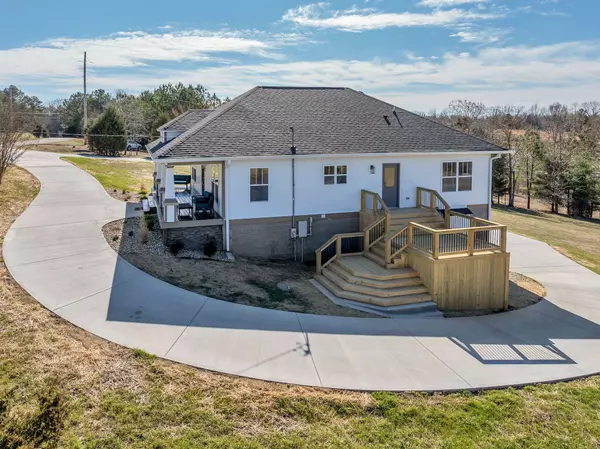 Dickson, TN 37055,1310 Oak Grove Rd