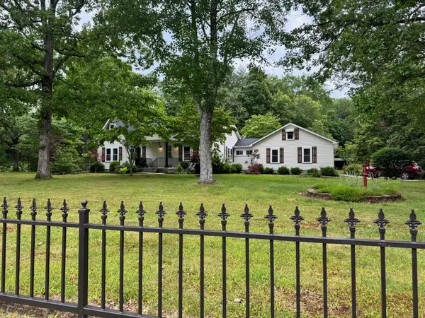 Jamestown, TN 38556,4540 S York Hwy #S