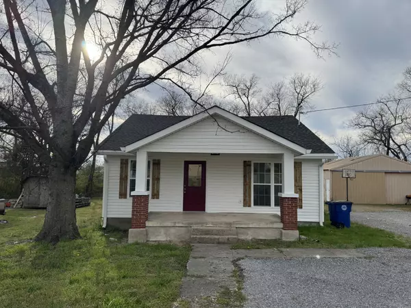 Shelbyville, TN 37160,639 Deery St