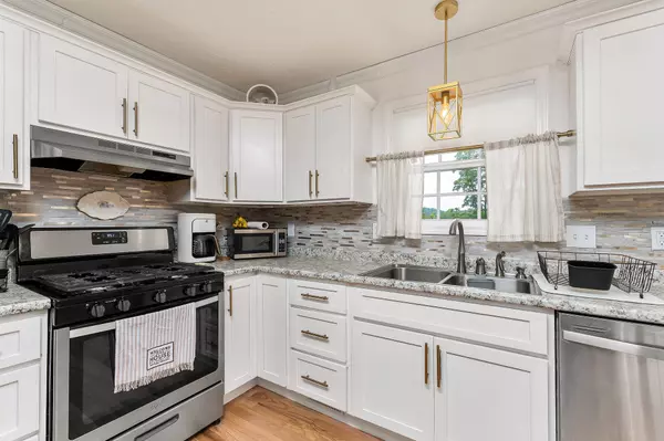 Sparta, TN 38583,24 Hillcrest Dr