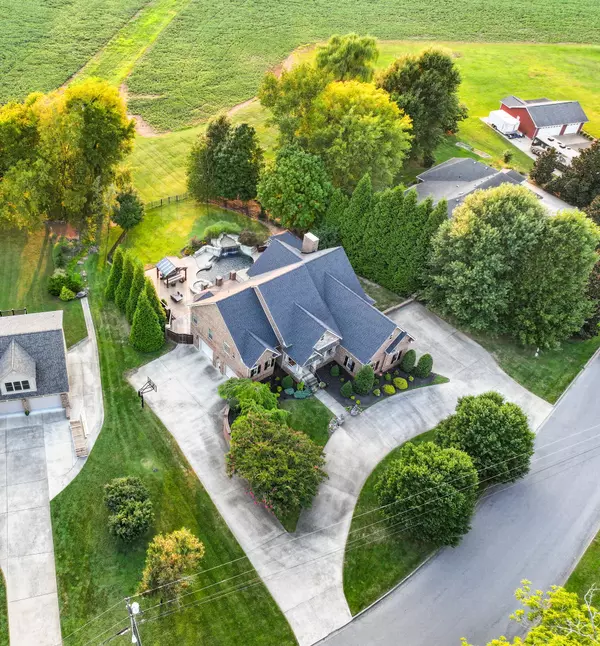 Clarksville, TN 37043,569 Pond Apple Rd