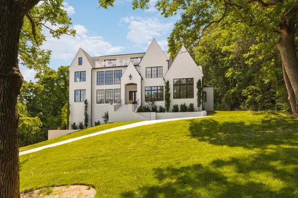 Nashville, TN 37215,4527 Wayland Dr