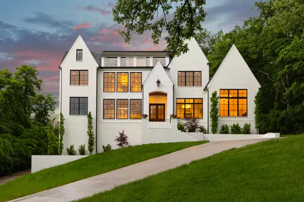 Nashville, TN 37215,4527 Wayland Dr