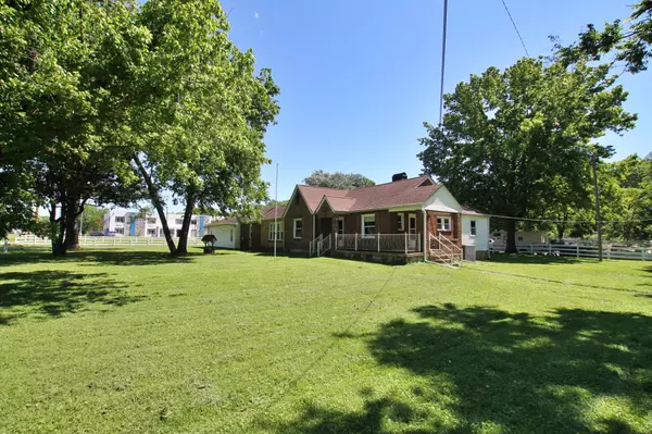 Goodlettsville, TN 37072,1063 Louisville Hwy