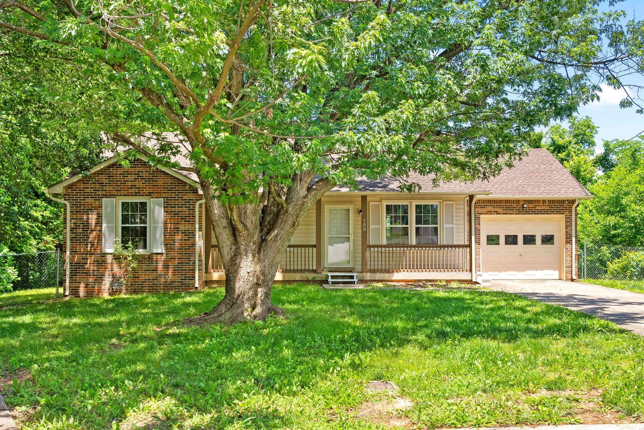 105 Iris Ct, Clarksville, TN 37042
