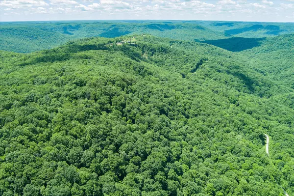 Jamestown, TN 38556,1 Apache Road