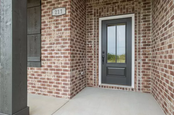 Gallatin, TN 37066,211 Blantons Park Dr