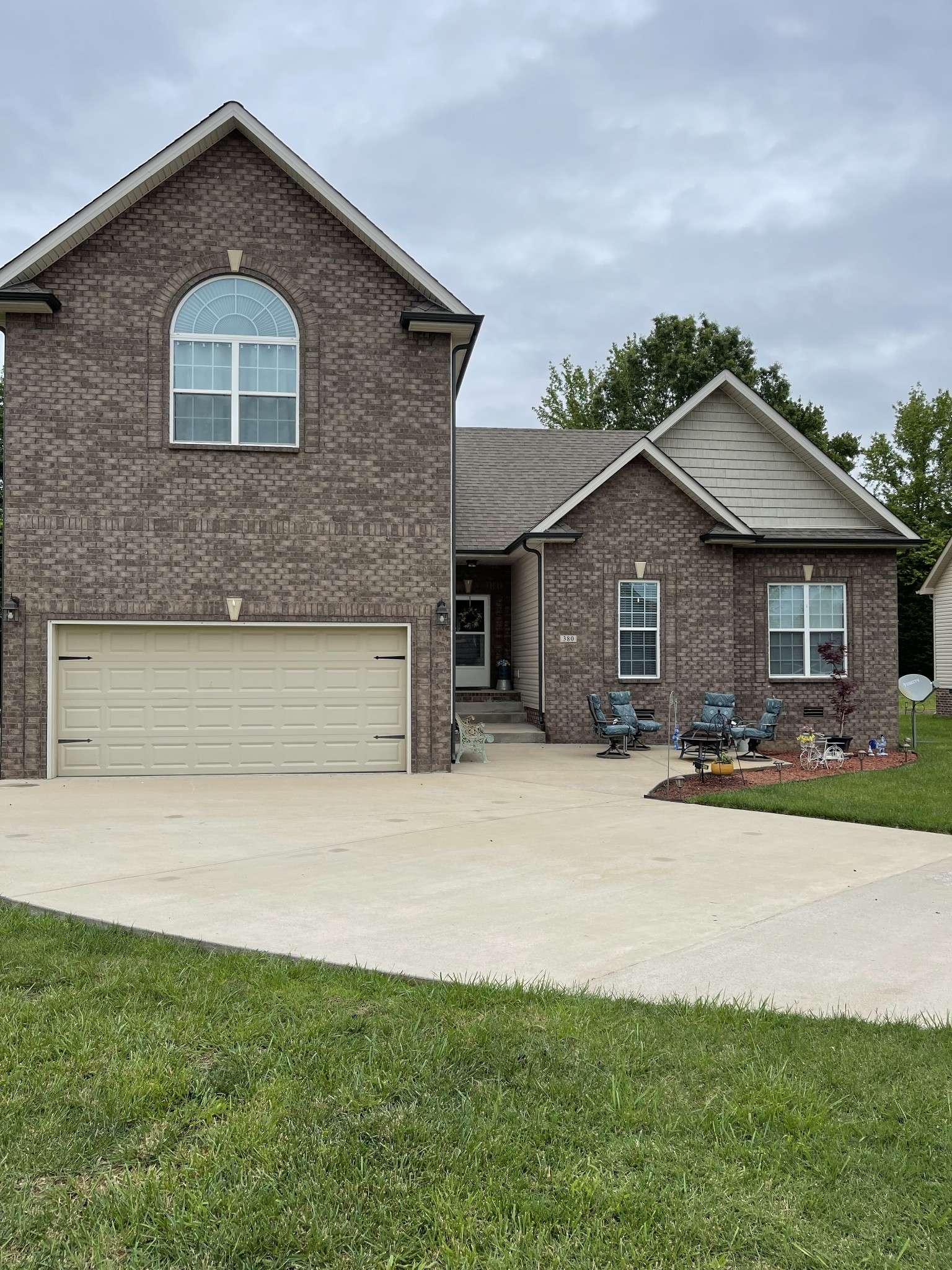 380 Preakness Cir, Pleasant View, TN 37146