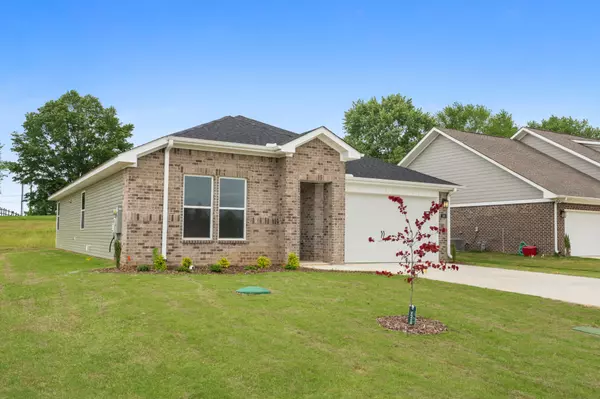 148 Aurora Cir, Fayetteville, TN 37334