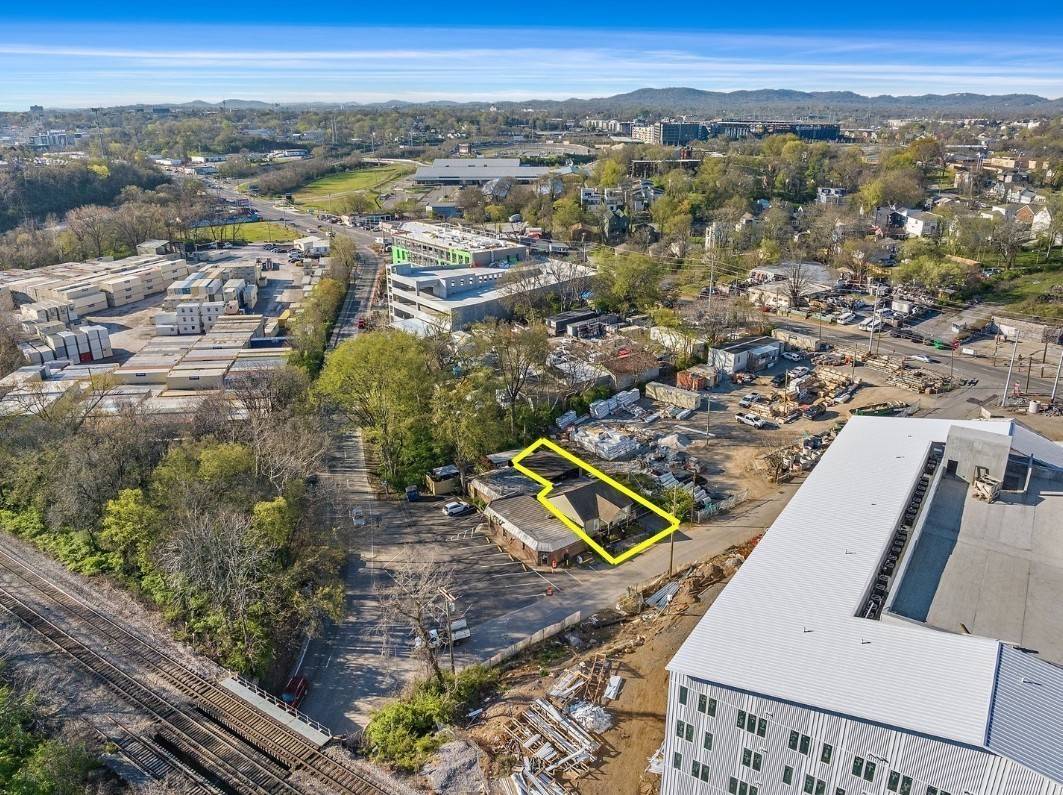 Nashville, TN 37210,305 Bianca Paige Way