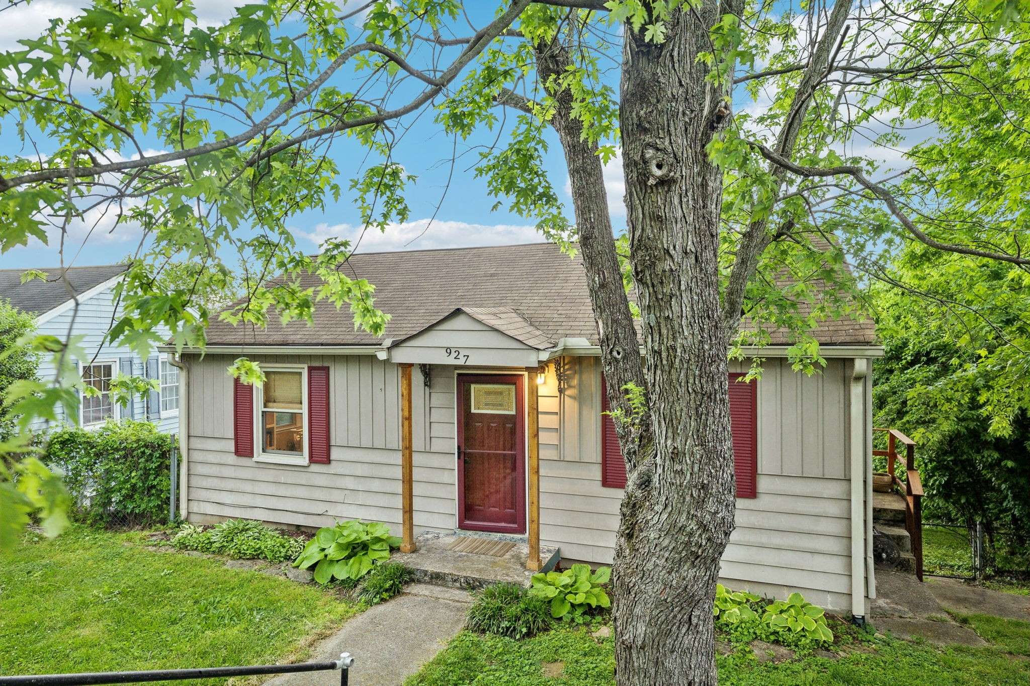 Nashville, TN 37206,927 S 13th Ct
