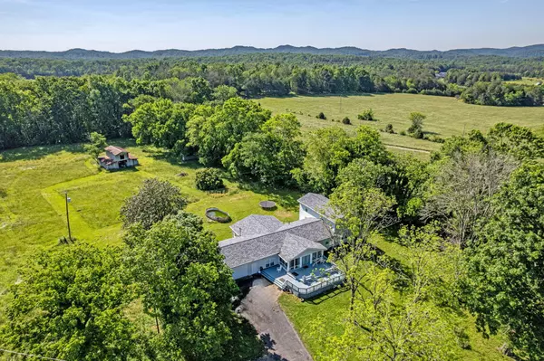 1151 Baker And Hearn Circle, Chickamauga, GA 30707