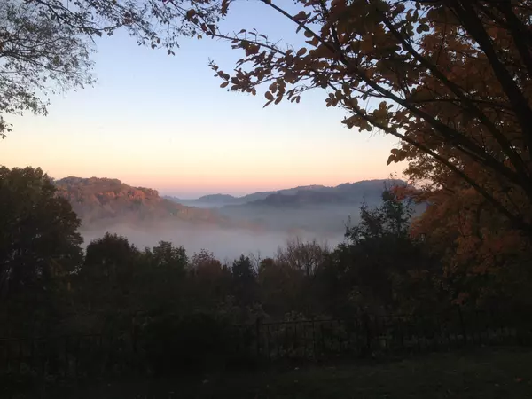 1607 Otter Creek Rd, Nashville, TN 37215