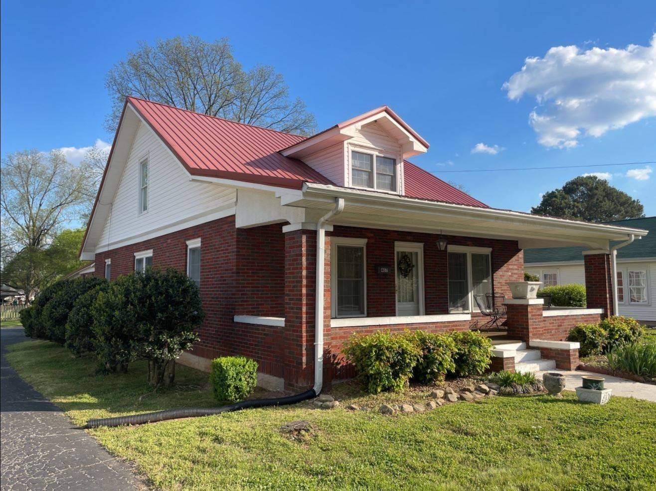 407 4th Ave #NW, Winchester, TN 37398