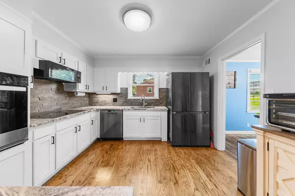 Columbia, TN 38401,916 Lion Pkwy