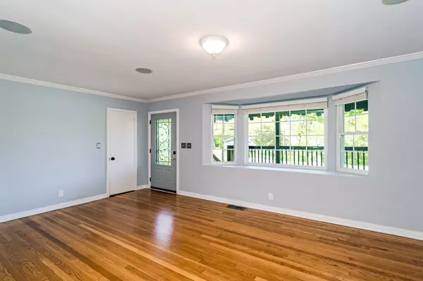 Nashville, TN 37205,832 Brook Hollow Rd