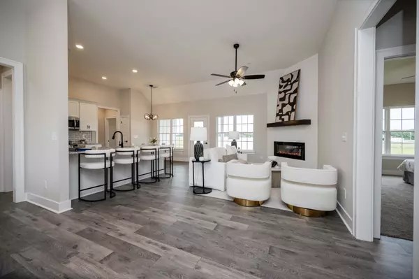 Bell Buckle, TN 37020,10108 Whitehorn Ln