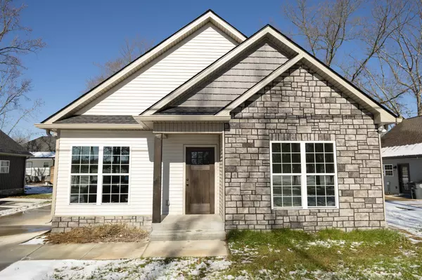 130 Mazie Dr, Lafayette, TN 37083
