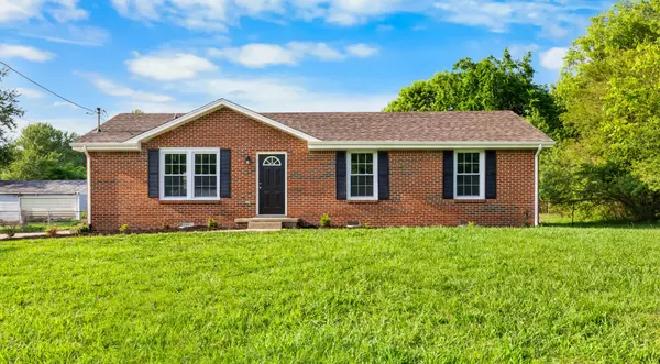 517 Overton Dr,  Clarksville,  TN 37042