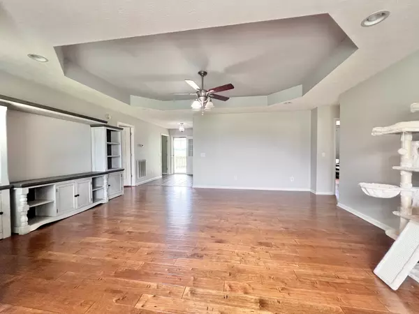 Lafayette, TN 37083,783 Galen Rd