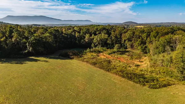 Etowah, TN 37331,238 County Road 792