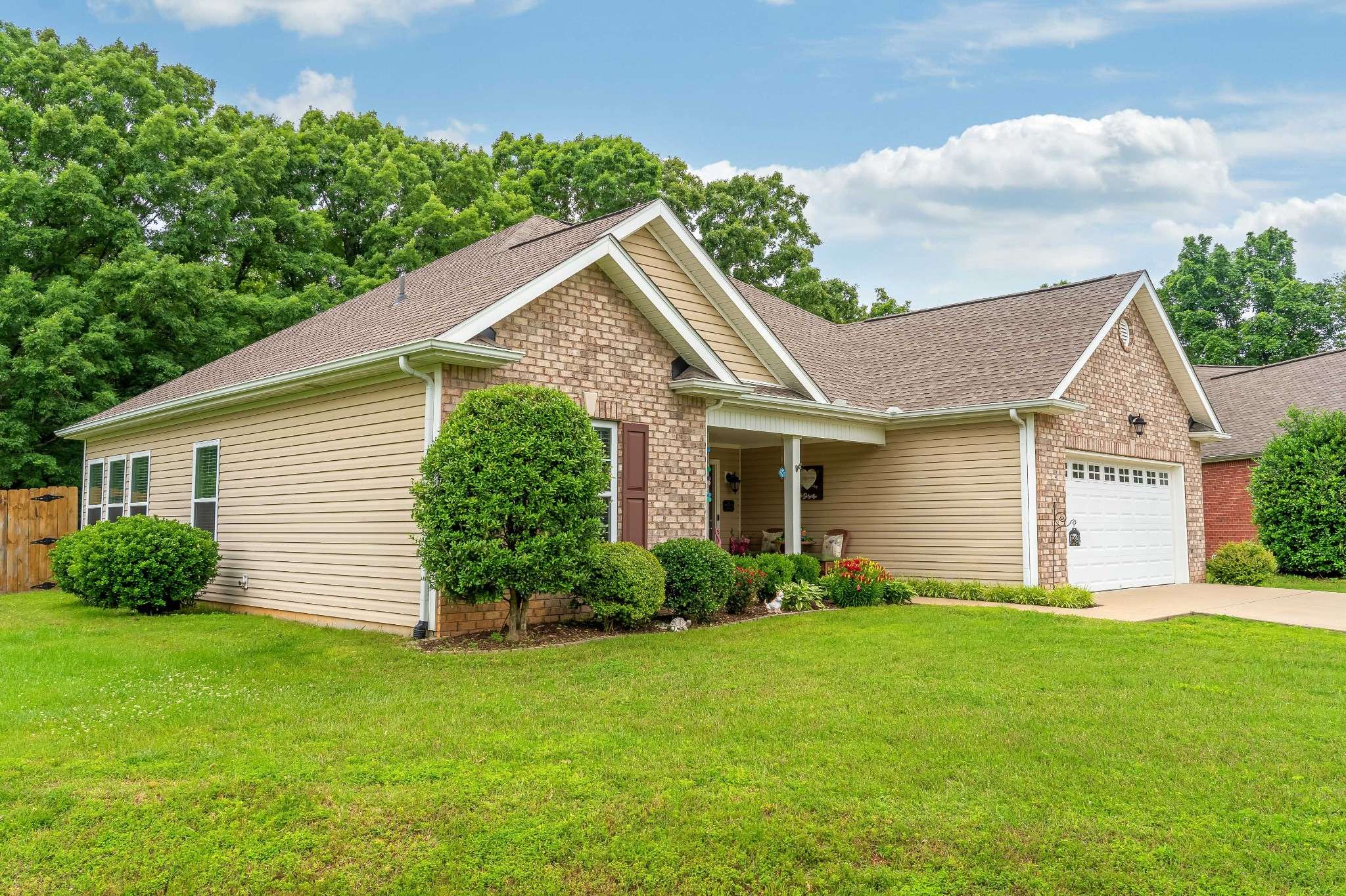 White House, TN 37188,211 Blossom Ct