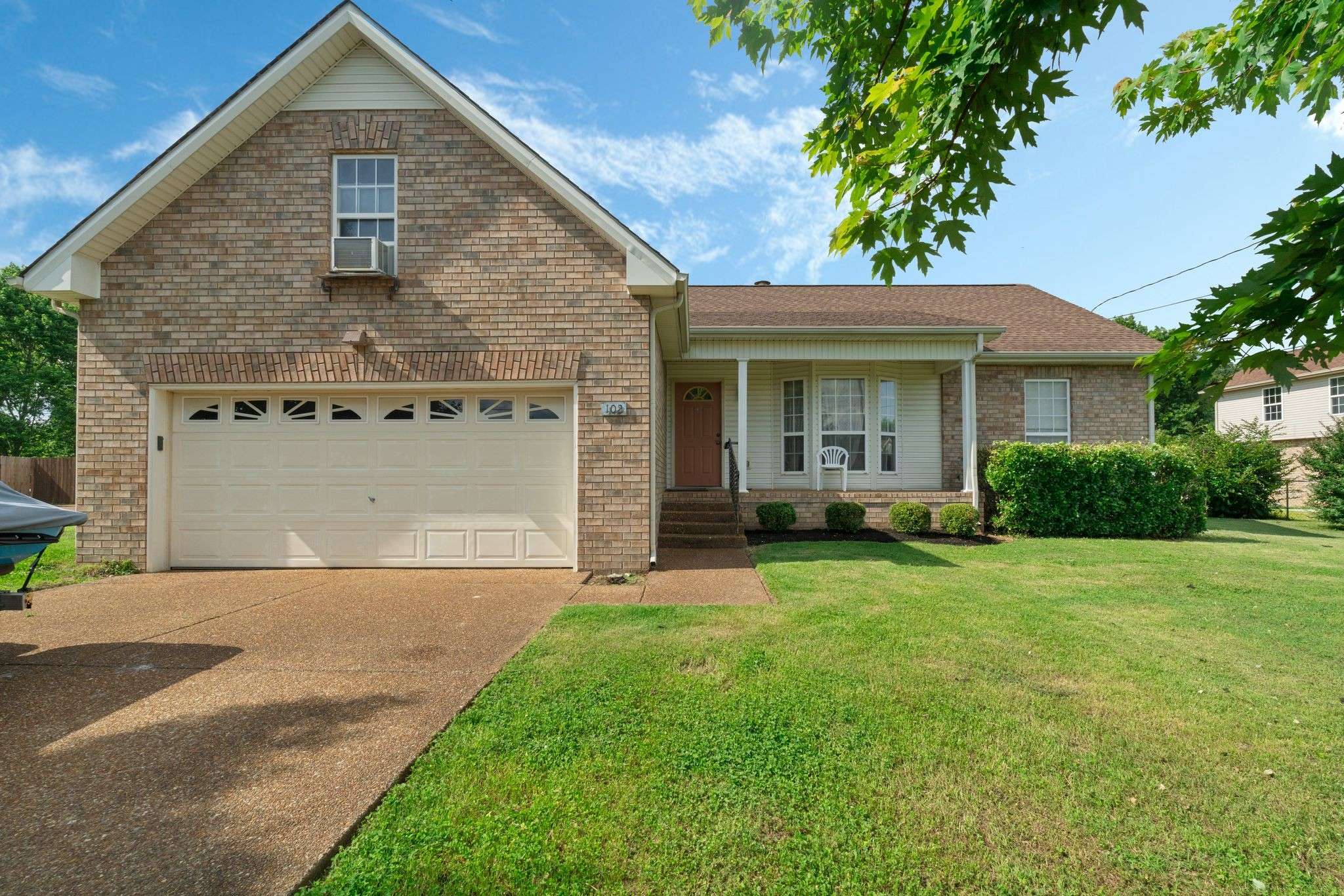 102 Candlewick Pl, Hendersonville, TN 37075
