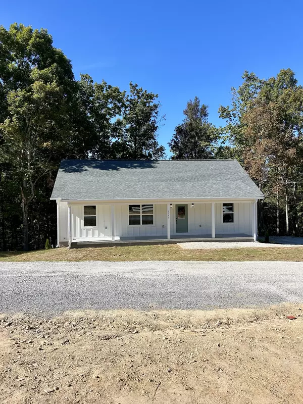 5712 Little Dry Creek Rd, Pulaski, TN 38478