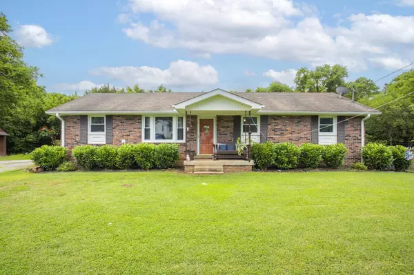 172 Parrish St, La Vergne, TN 37086