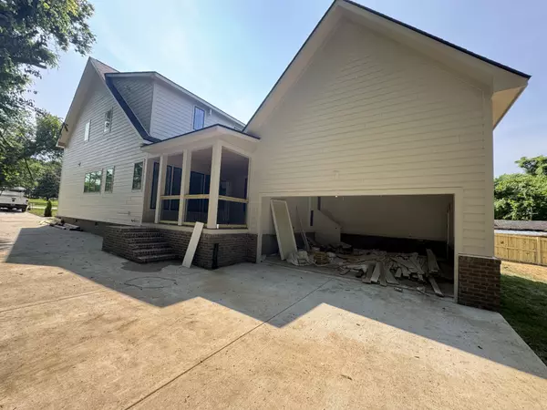 Madison, TN 37115,1532 Neelys Bend Rd