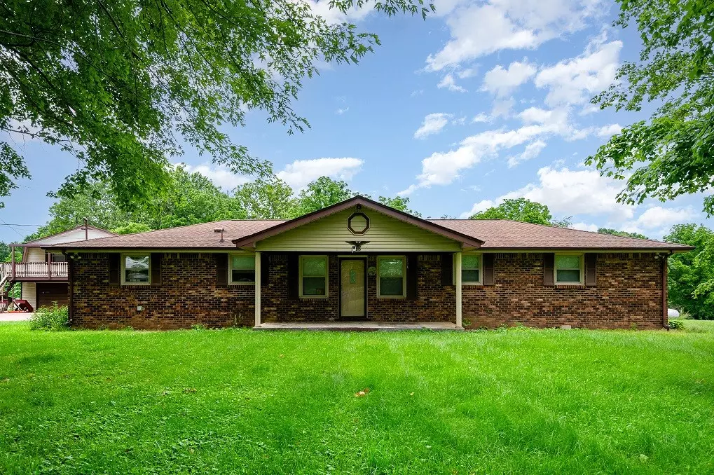 Goodlettsville, TN 37072,810 Dry Creek Rd
