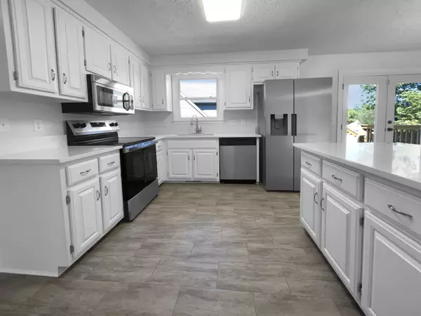 Clarksville, TN 37043,204 Melodie Dr