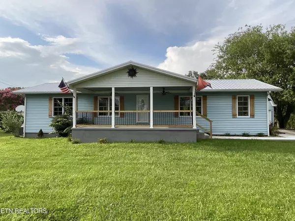 435 PATTON HEIGHTS Circle, Jamestown, TN 38556